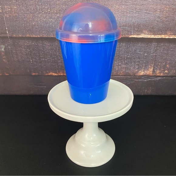 DW Home Blue Raspberry Slush Candle - Picture 5 of 10